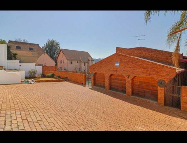 4 BEDROOM HOUSE FOR SALE IN GLENVISTA